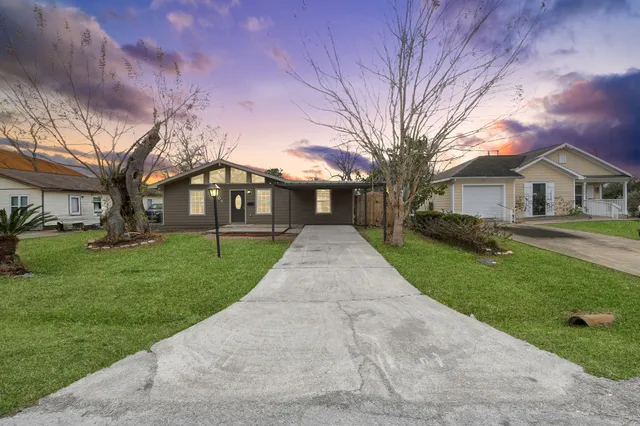 $270,000 | 7406 West Lambuth Lane, Deer Park, TX 77536