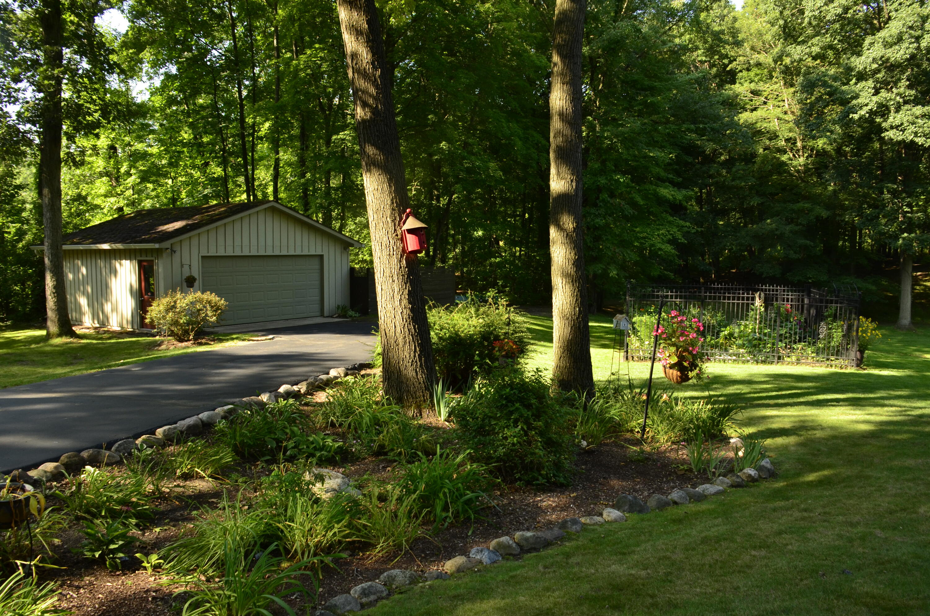 6900 Thorne Road Horton, MI 49246 - Photo 69 of 101 Thorne barn and landscaping