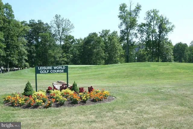 $220,000 | 15107 Interlachen Drive, Unit 2815, Silver Spring, MD 20906