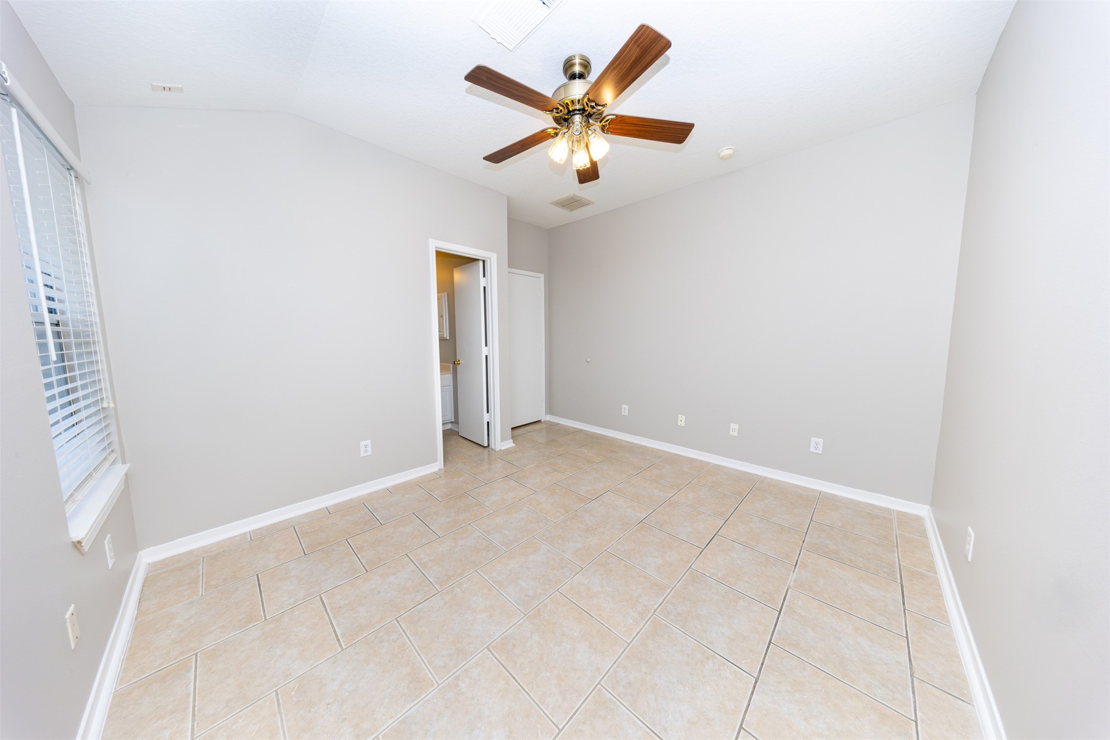 15406 Apple Bloom Way Channelview, TX 77530 - Photo 10 of 20