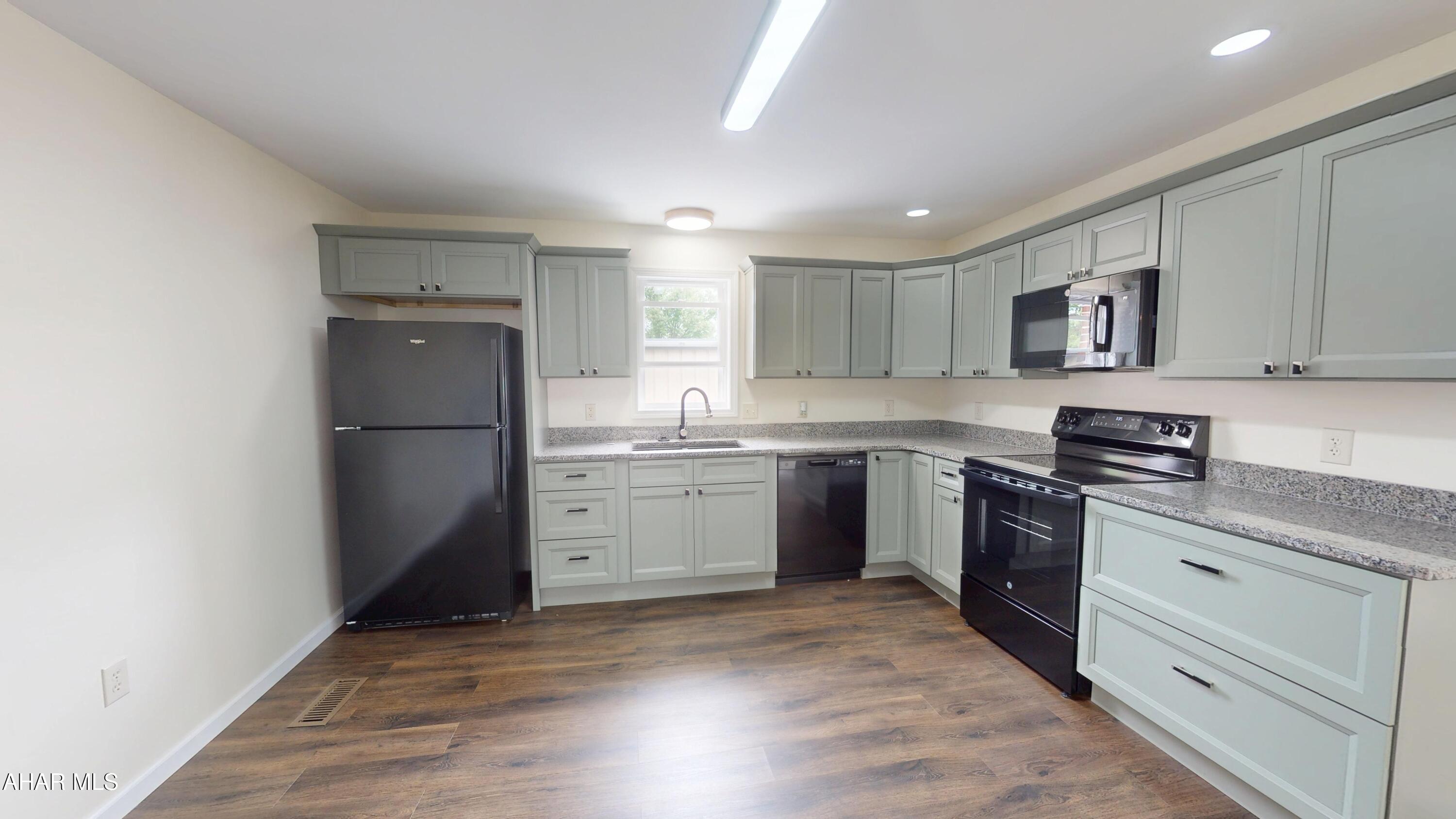 10475 Fairgrounds Road Huntingdon, PA 16652 - Photo 10 of 34