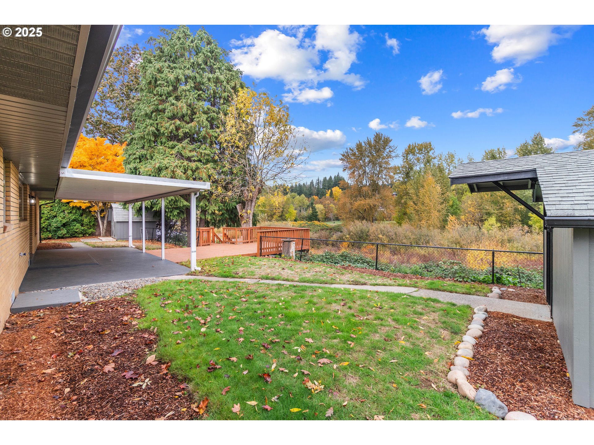 2859 Northeast 2nd Avenue Camas, WA 98607 - Photo 34 of 48 a house view with a garden space