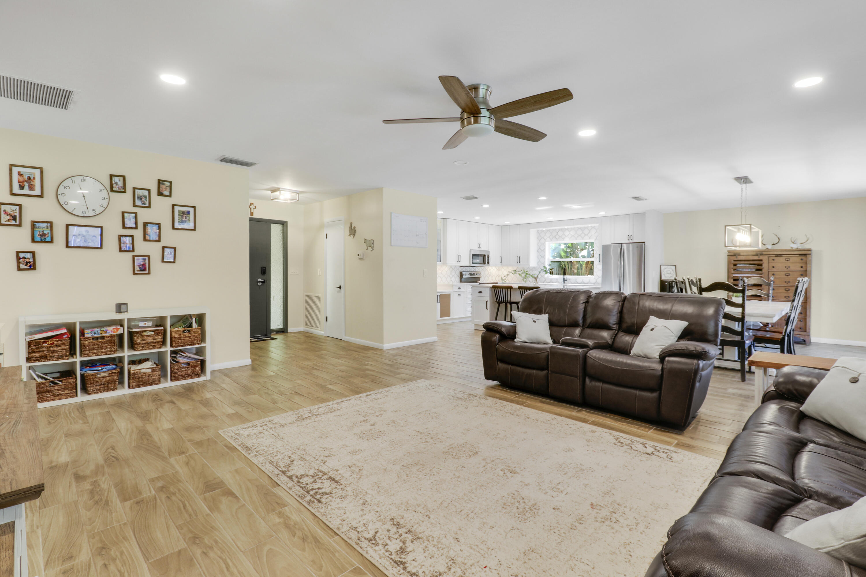 17941 Bridle Lane Jupiter, FL 33478 - Photo 9 of 39 House-14