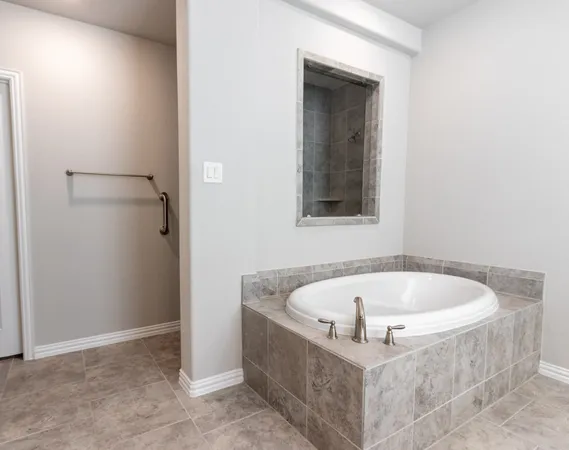 $645,000 | 2831 Maple Oak Lane, Manvel, TX 77578