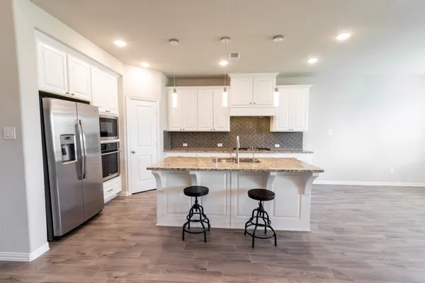 $645,000 | 2831 Maple Oak Lane, Manvel, TX 77578