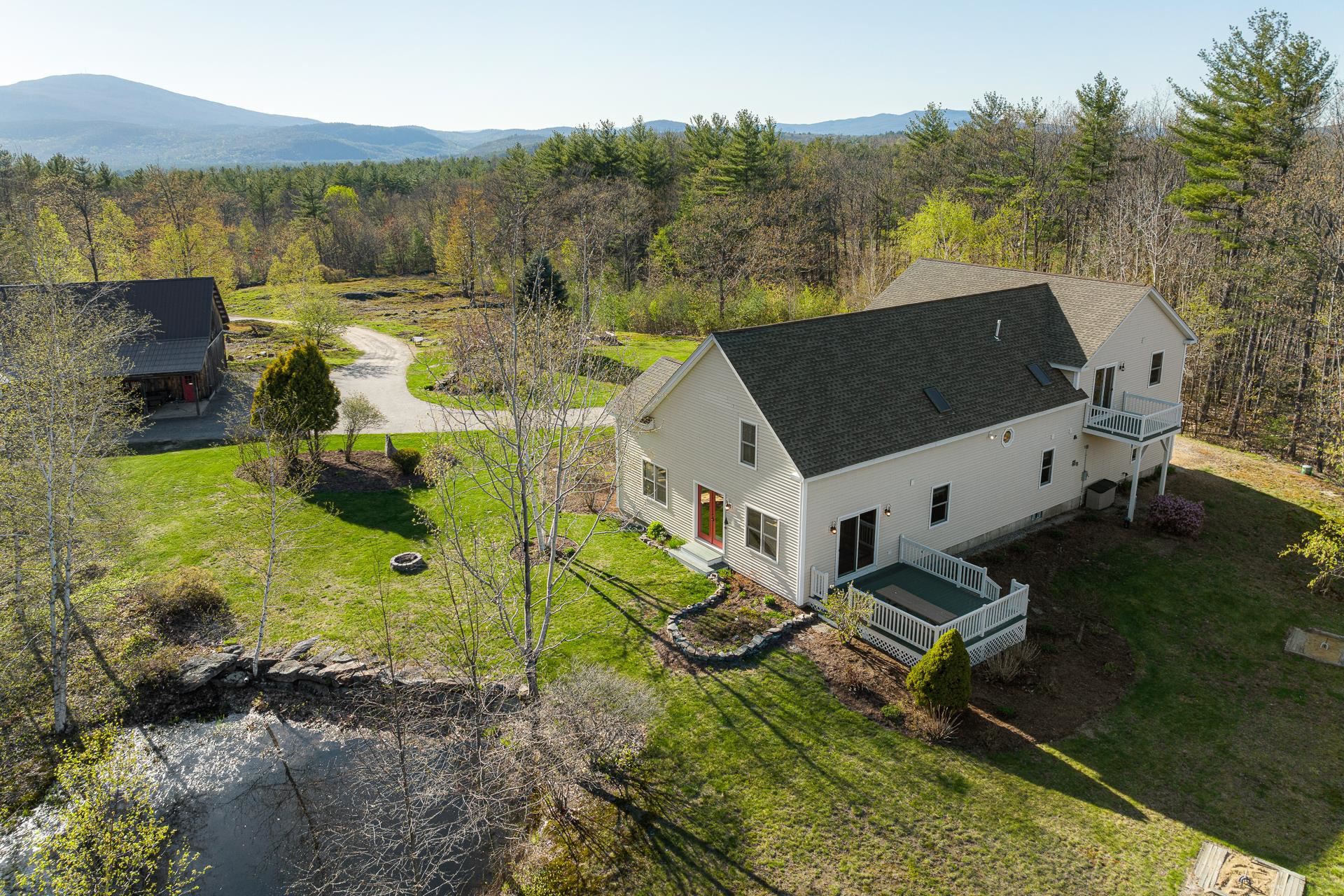 315 S Road Salisbury, NH 03268 - Photo 7 of 40