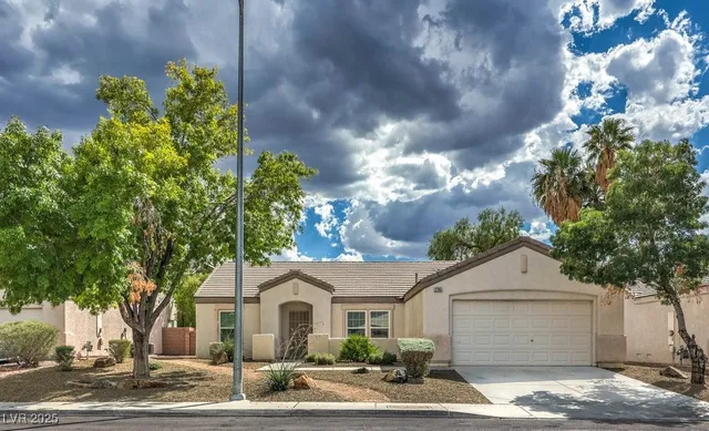 $2,400 | 2705 Port Lewis Avenue, Henderson, NV 89052