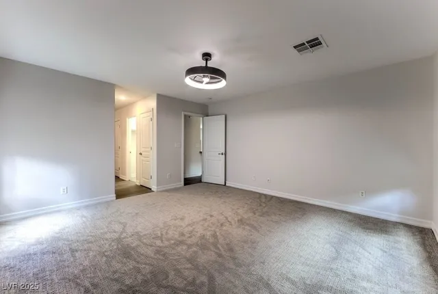 $2,400 | 2705 Port Lewis Avenue, Henderson, NV 89052