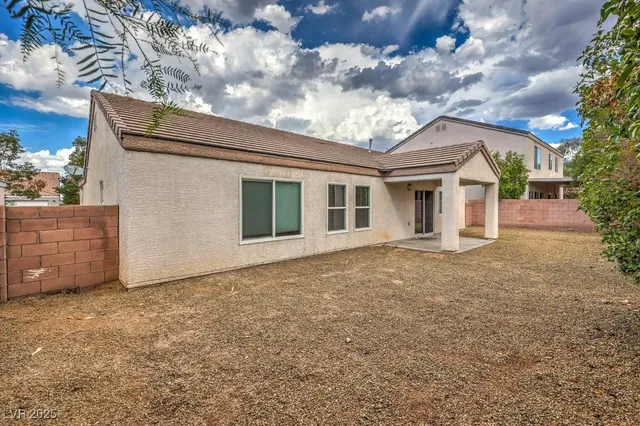 $2,400 | 2705 Port Lewis Avenue, Henderson, NV 89052