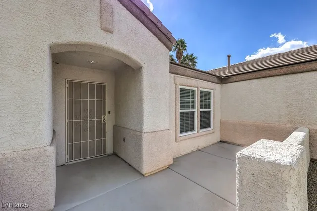 $2,400 | 2705 Port Lewis Avenue, Henderson, NV 89052