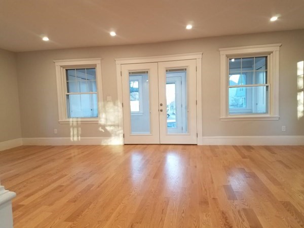 39 Circuit Road Winthrop, MA 02152 - Photo 2 of 20 Gallery Image 2