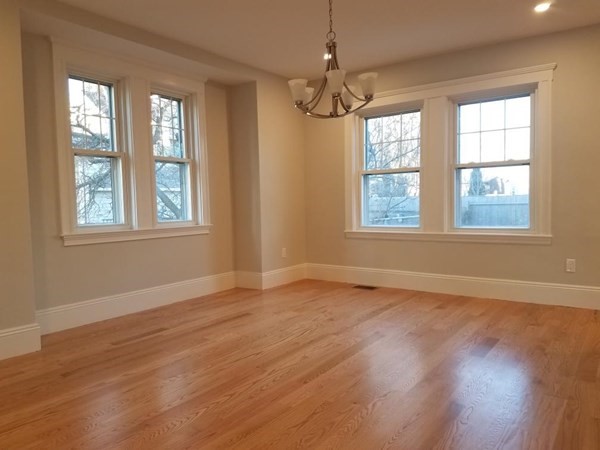39 Circuit Road Winthrop, MA 02152 - Photo 6 of 20 Gallery Image 6