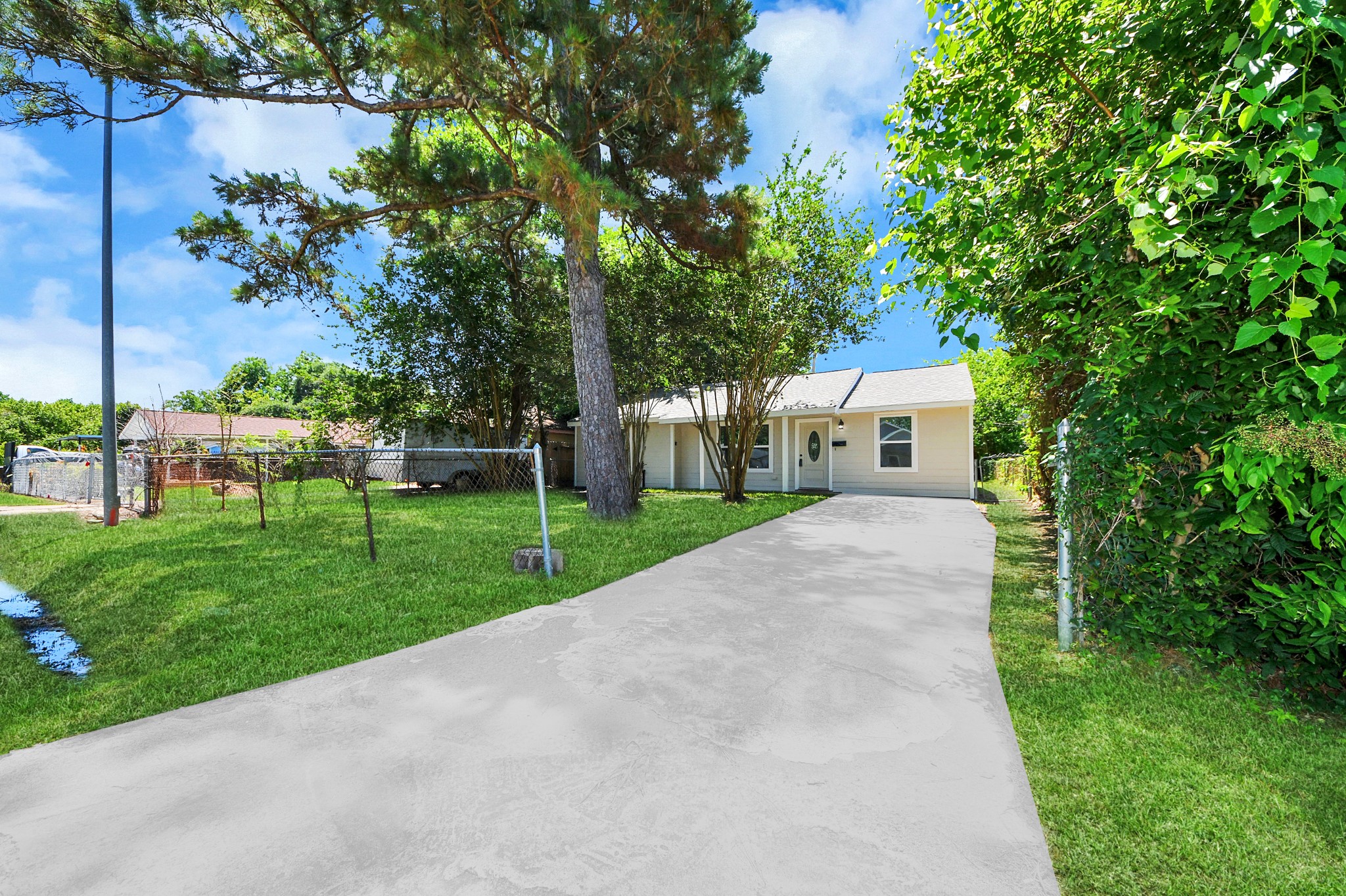 4914 Angleton Street Houston, TX 77033 - Photo 40 of 41 Gallery Image 40