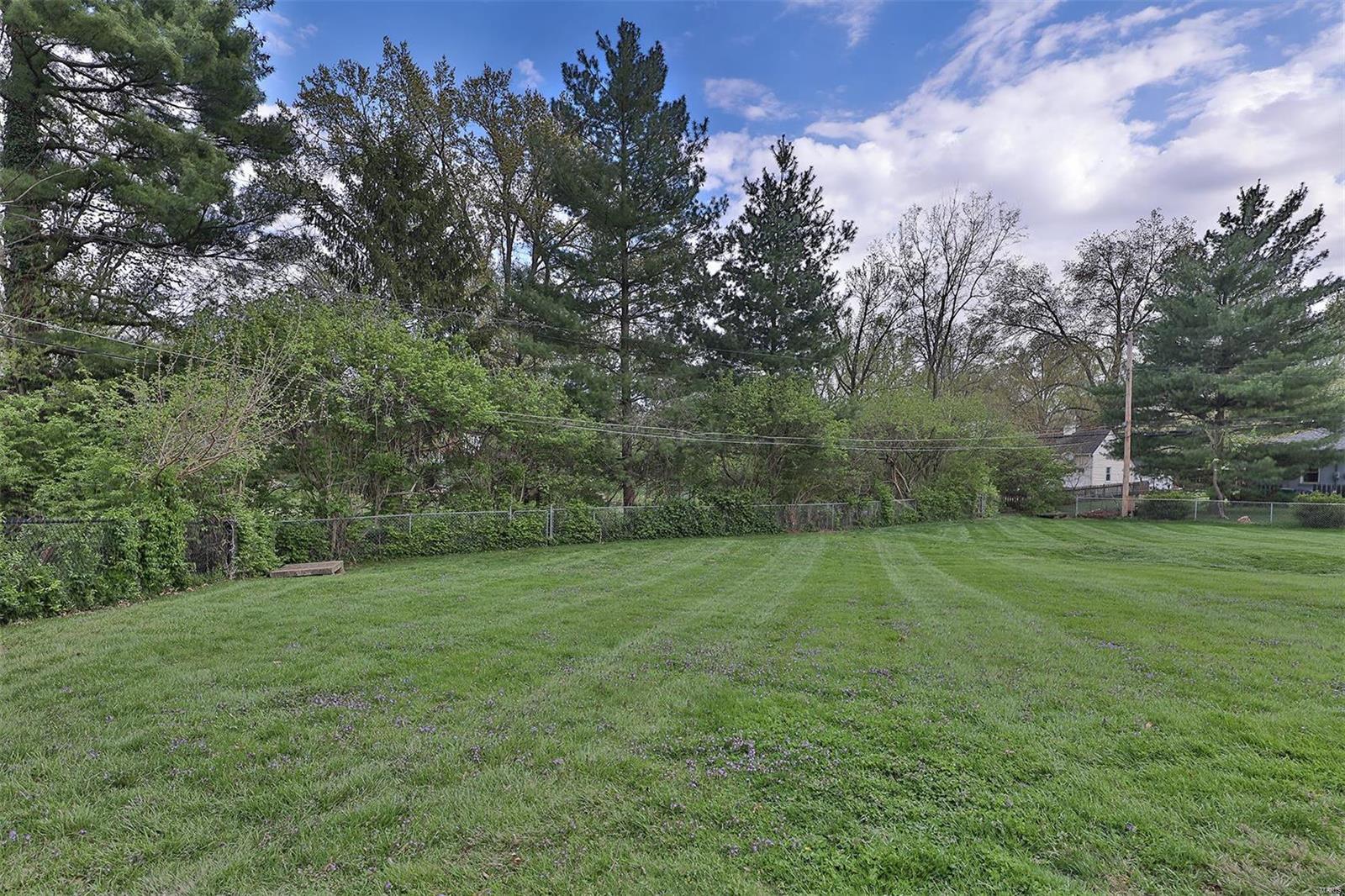 1302 Bridle Road Webster Groves, MO 63119 - Photo 22 of 22 Gallery Image 22