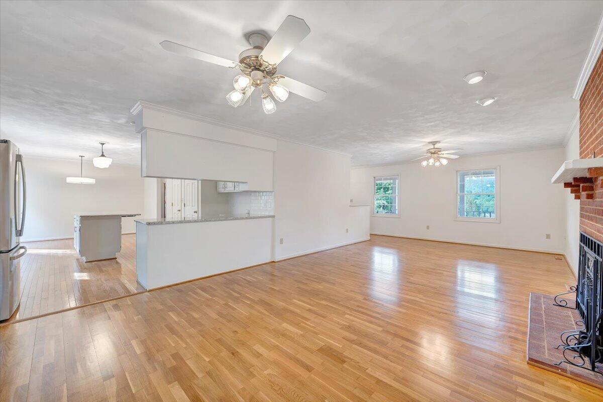 7031 Highfields Farm Trail Roanoke, VA 24018 - Photo 10 of 88 010-MIB07923