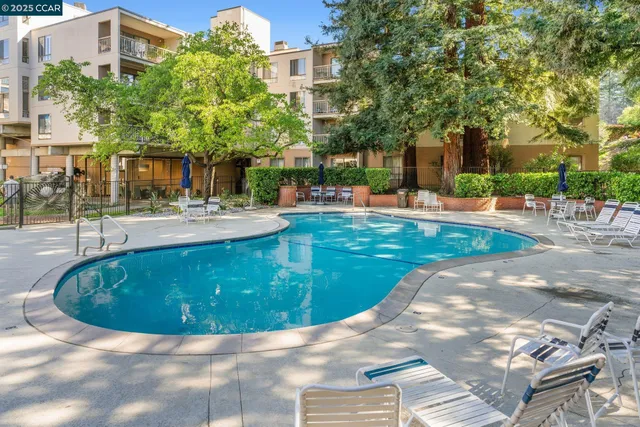 $309,000 | 470 North Civic Drive, Unit 208, Walnut Creek, CA 94596