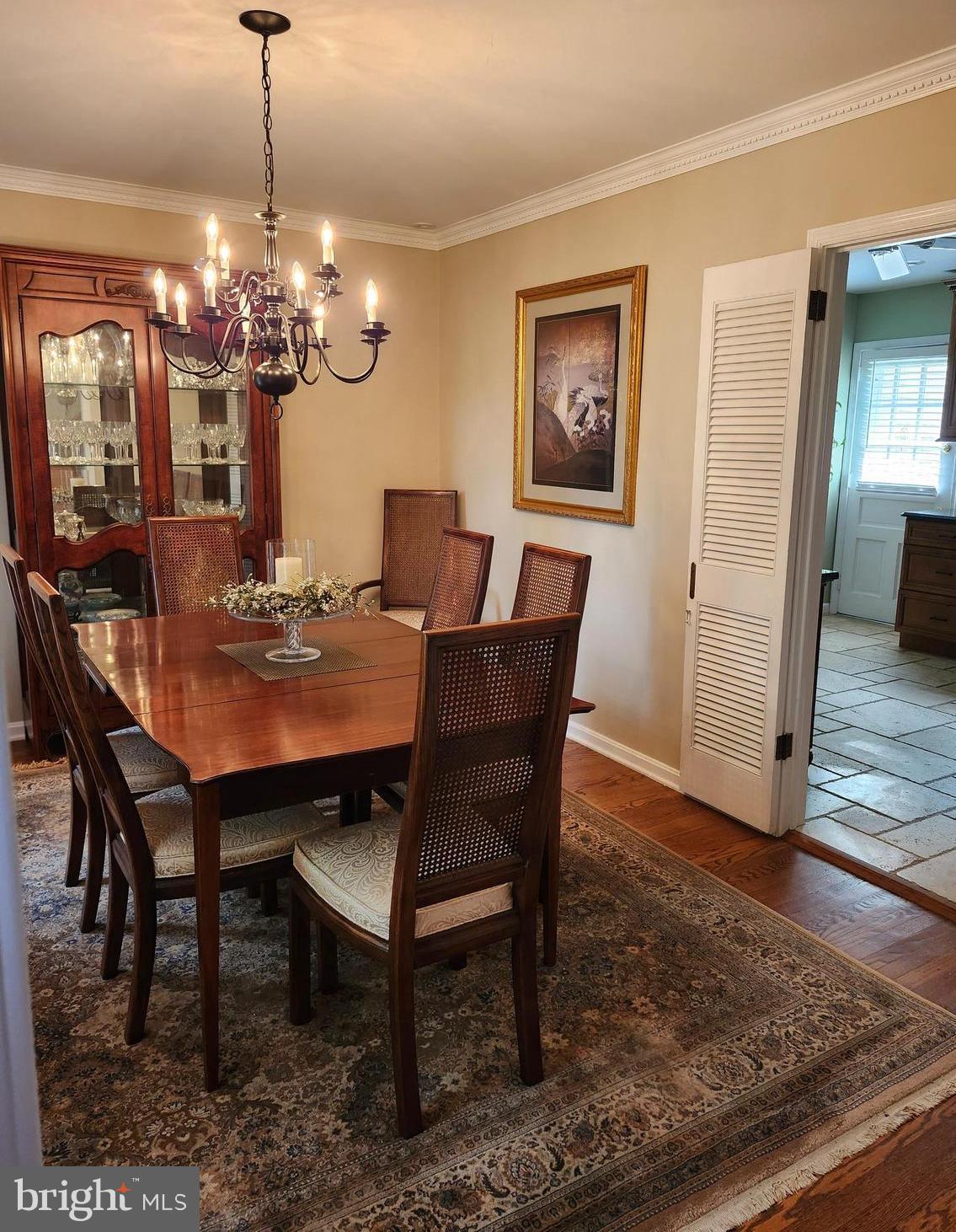 580 Gregory Lane Devon, PA 19333 - Photo 5 of 26 a view of a dining room with furniture and wooden floor