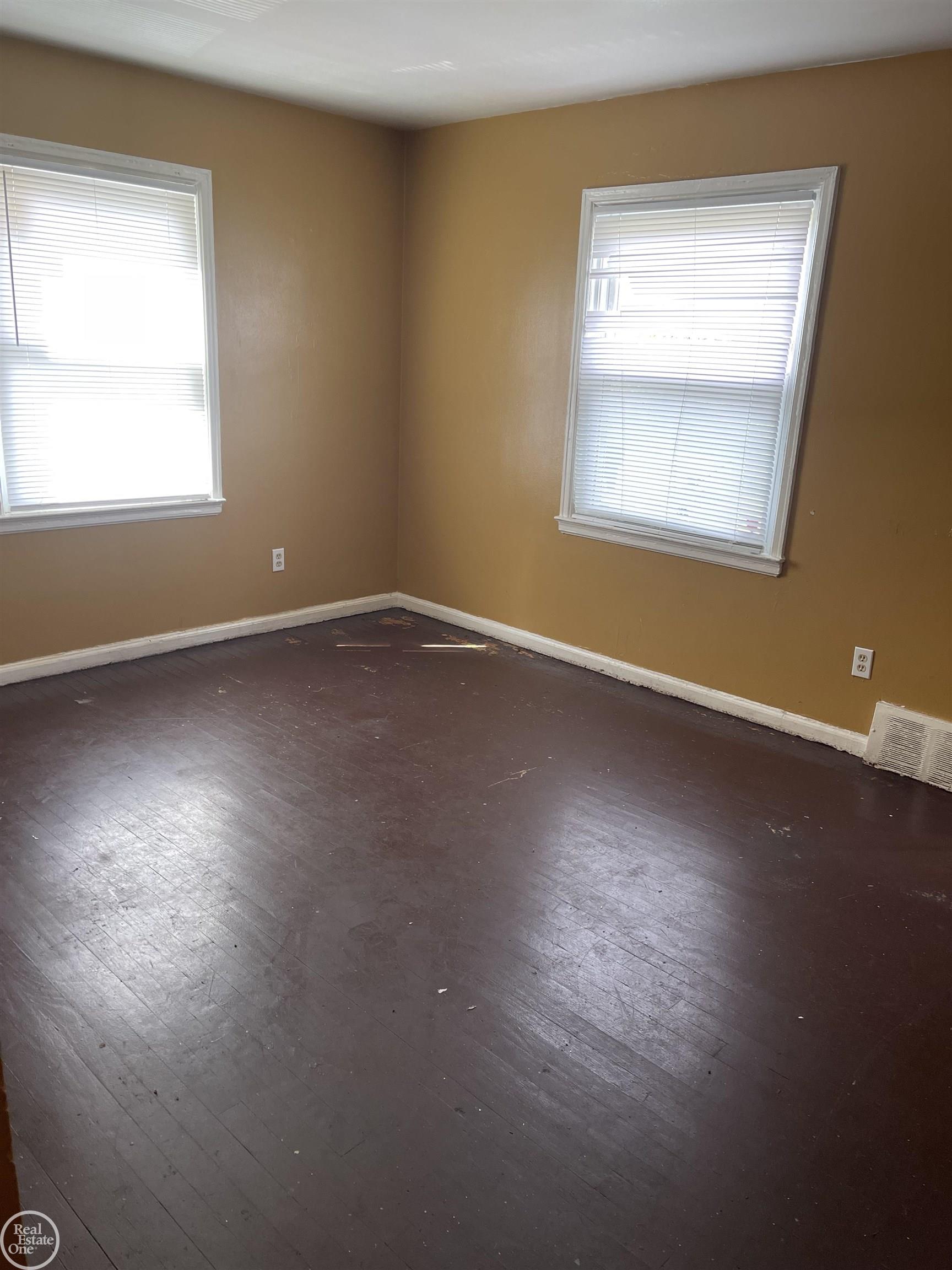 8220 Fielding Street Detroit, MI 48228 - Photo 4 of 14