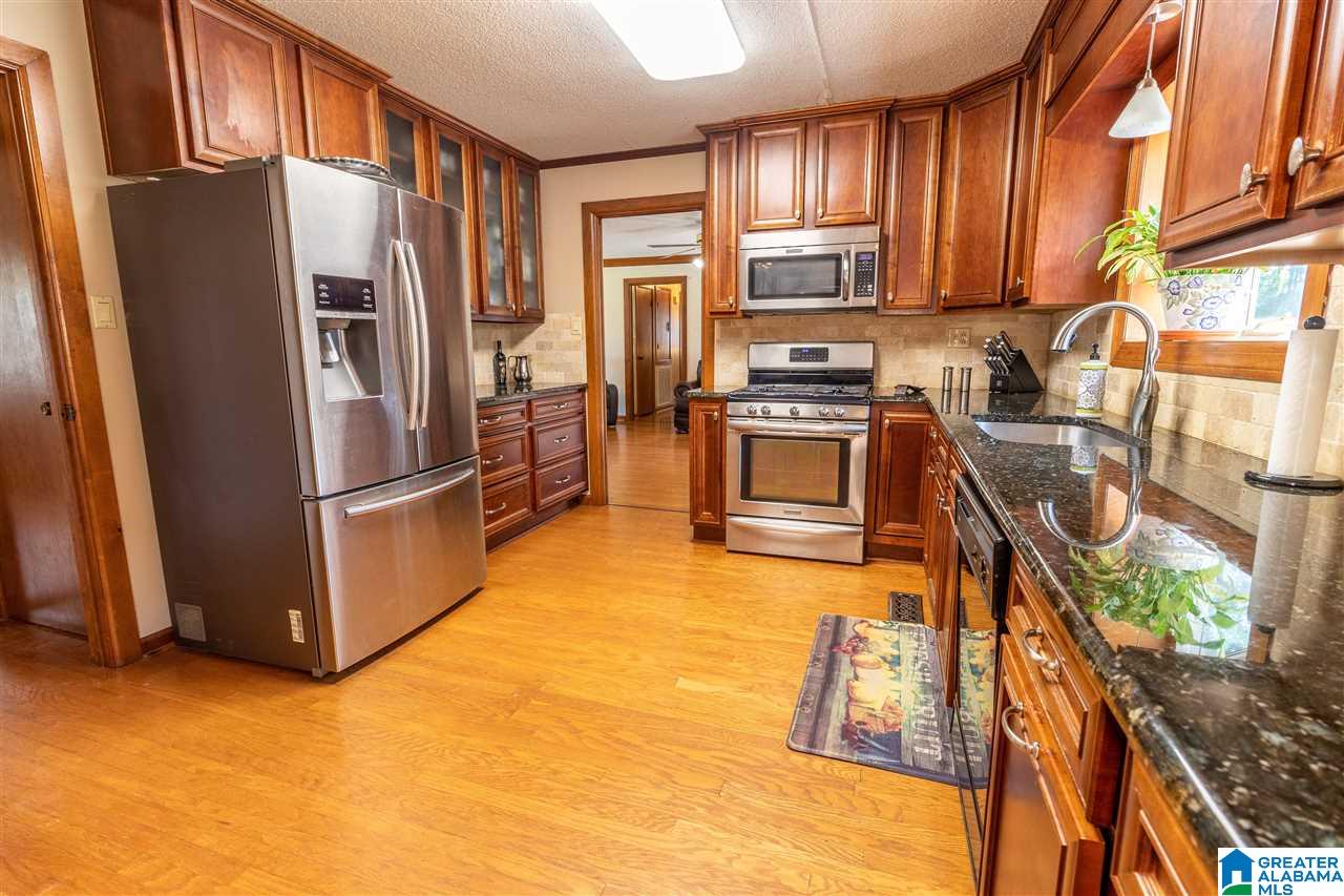 5521 Timber Hill Road Birmingham, AL 35242 - Photo 3 of 22