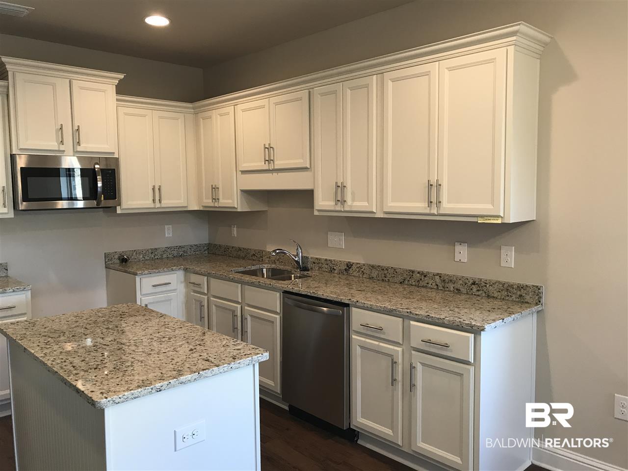 24514 Kipling Court Daphne, AL 36526 - Photo 7 of 22 Kitchen