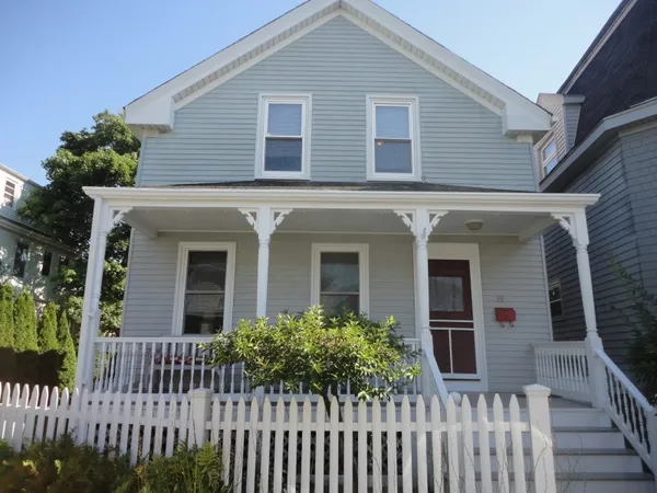 $3,200 | 39 East Bowery Street, Newport, RI 02840