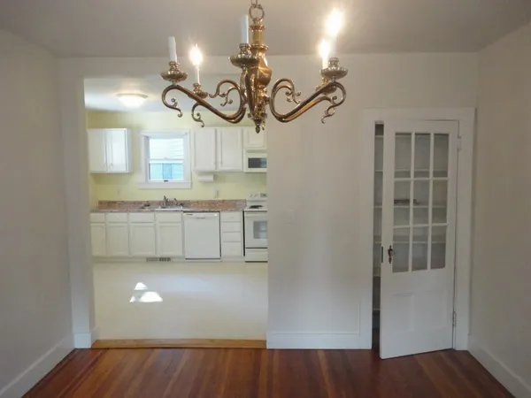 $3,200 | 39 East Bowery Street, Newport, RI 02840