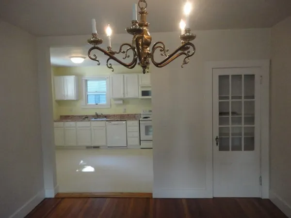 $3,200 | 39 East Bowery Street, Newport, RI 02840