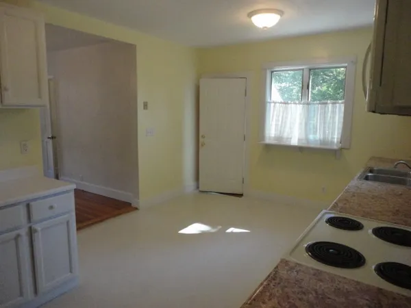 $3,200 | 39 East Bowery Street, Newport, RI 02840