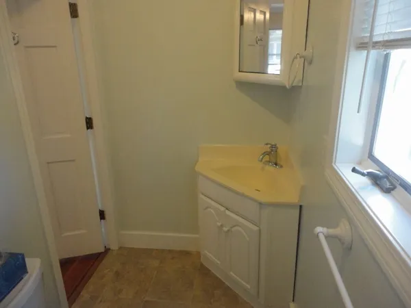 $3,200 | 39 East Bowery Street, Newport, RI 02840