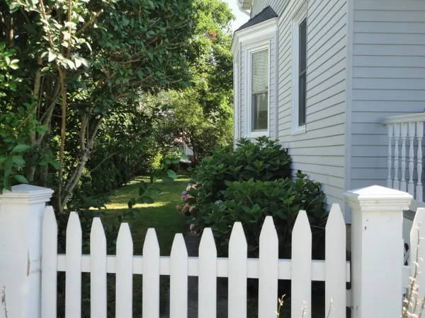 $3,200 | 39 East Bowery Street, Newport, RI 02840