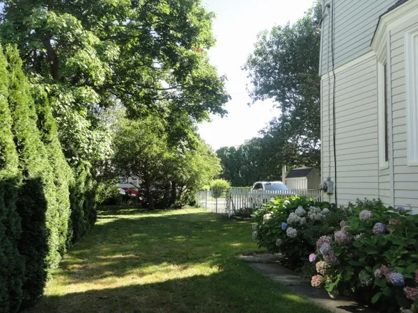 $3,200 | 39 East Bowery Street, Newport, RI 02840