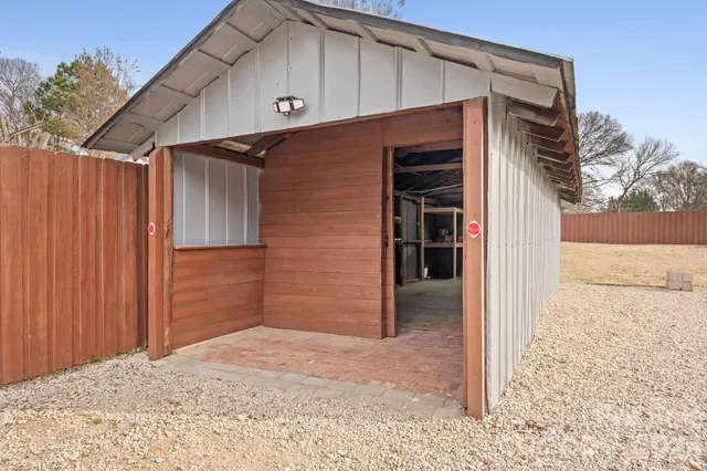 $290,000 | 264 East McNeely Avenue, Mooresville, NC 28115