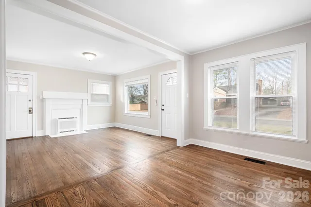 $290,000 | 264 East McNeely Avenue, Mooresville, NC 28115