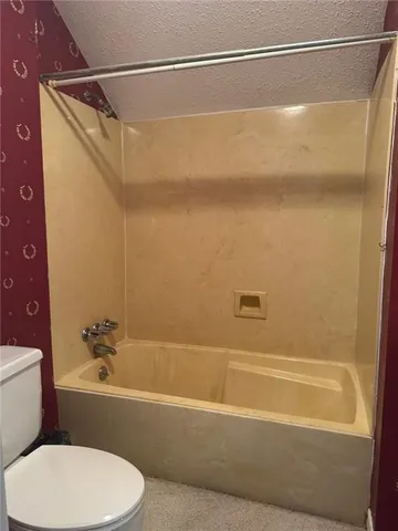 $215,000 | 9 Caribbean Court, Unit 9, Mandeville, LA 70448