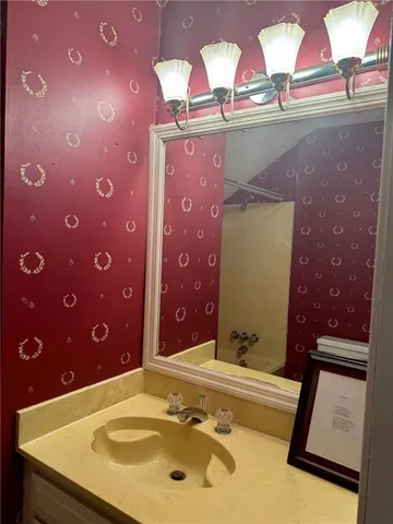 $215,000 | 9 Caribbean Court, Unit 9, Mandeville, LA 70448