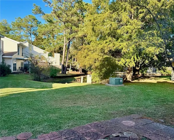 $215,000 | 9 Caribbean Court, Unit 9, Mandeville, LA 70448