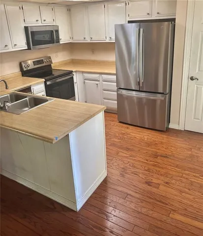 $215,000 | 9 Caribbean Court, Unit 9, Mandeville, LA 70448