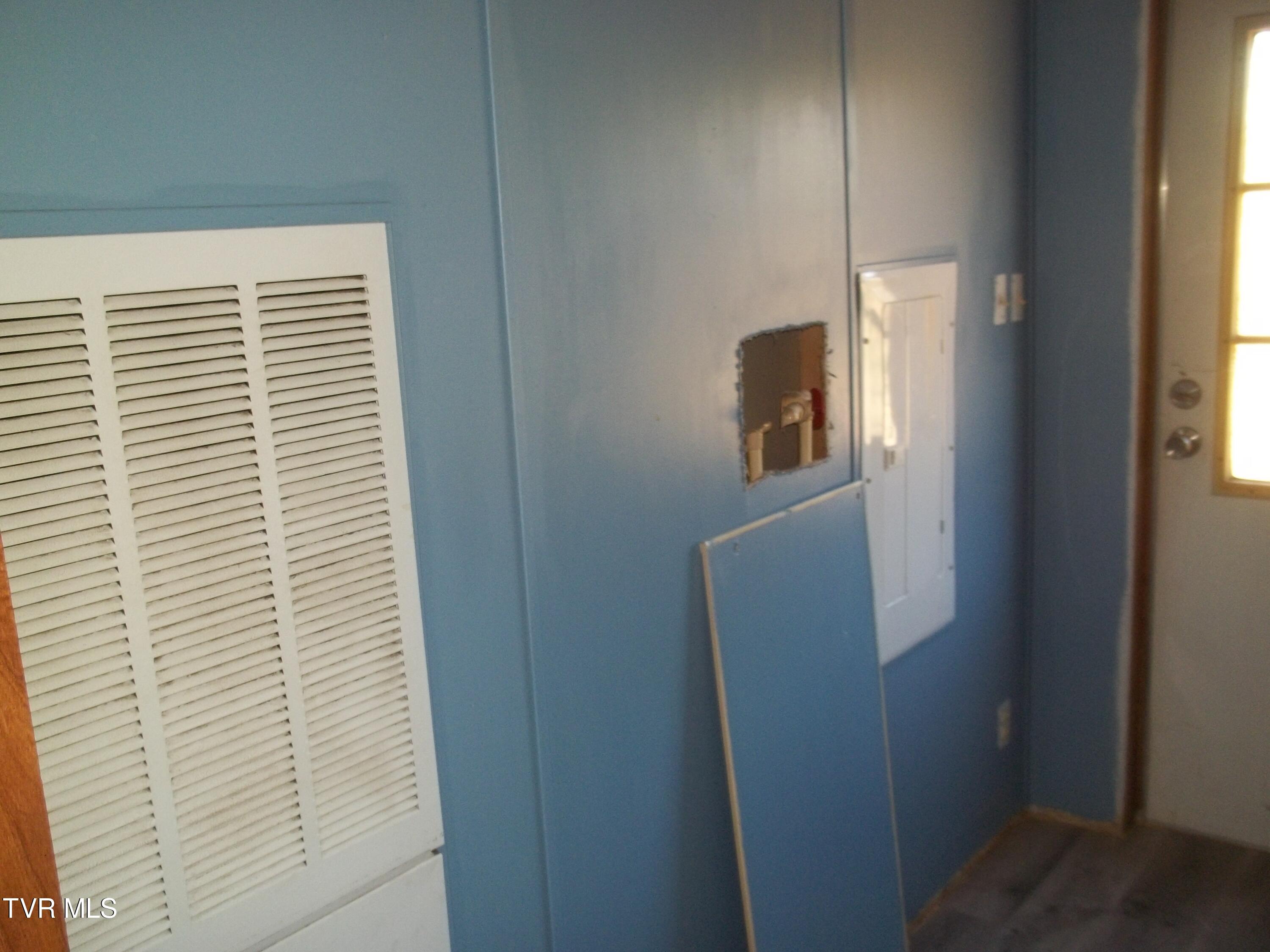 201 Ridgecrest Road Jonesborough, TN 37659 - Photo 14 of 26 100_0901 - Copy