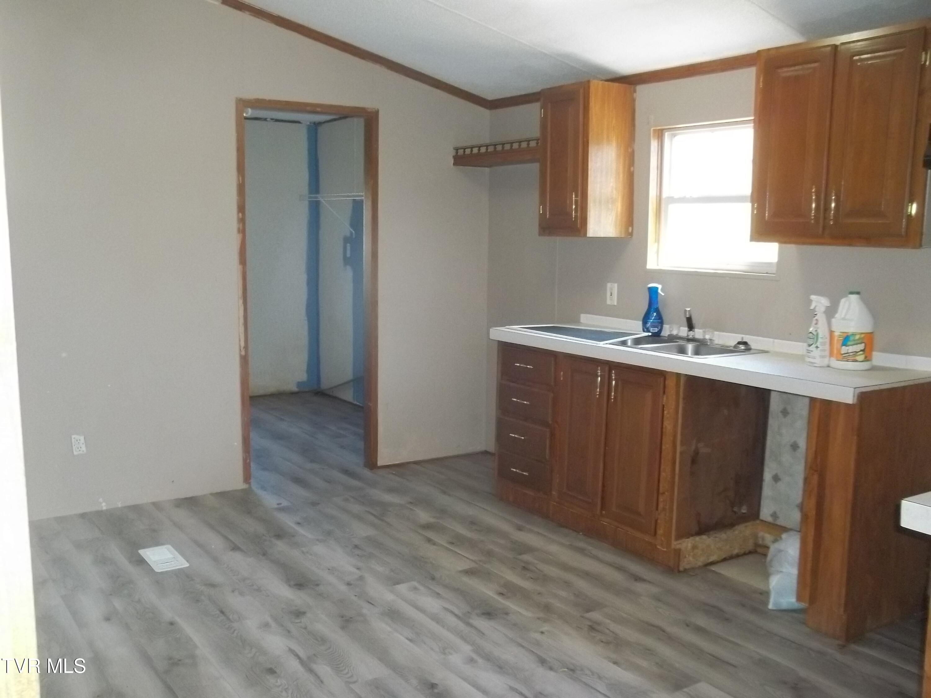 201 Ridgecrest Road Jonesborough, TN 37659 - Photo 22 of 26 100_0899