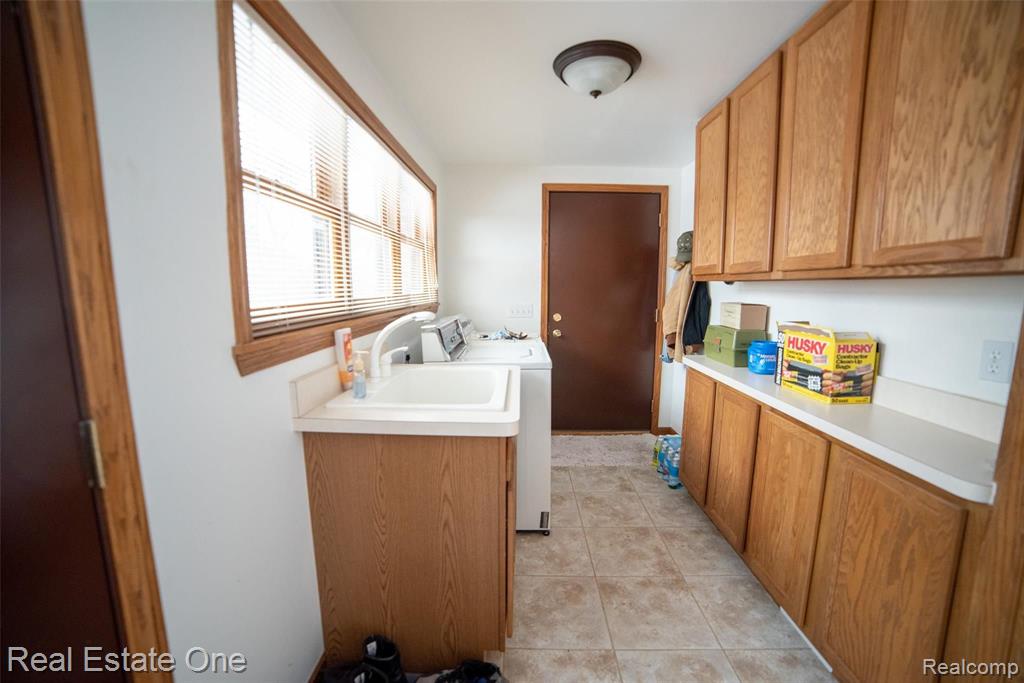 2866 Avalon Road Rochester Hills, MI 48309 - Photo 23 of 33