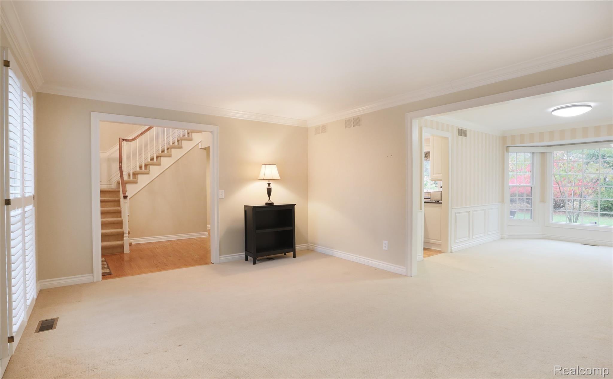 1138 Valley Stream Court Rochester, MI 48309 - Photo 4 of 31 0I0A9481.jpeg