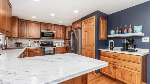 $319,900 | 322 Apache Court, Galena, IL 61036