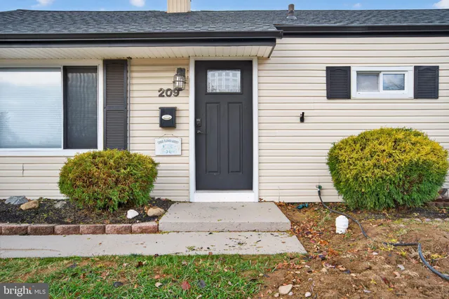 a view of a entryway front of house