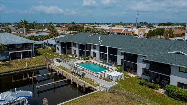 $158,500 | 808 Cape Coral Parkway West, Unit 204, Cape Coral, FL 33914