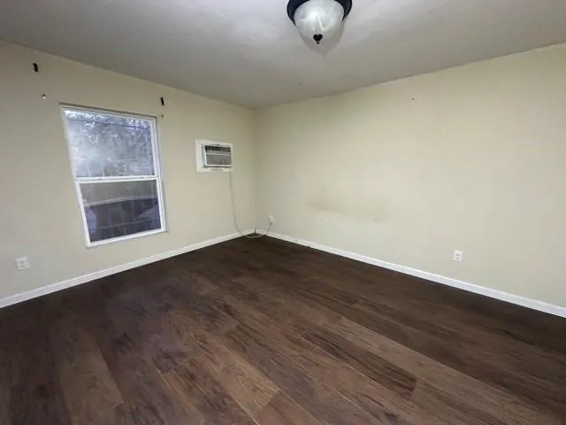 $69,900 | 902 Burleson Street, George West, TX 78022