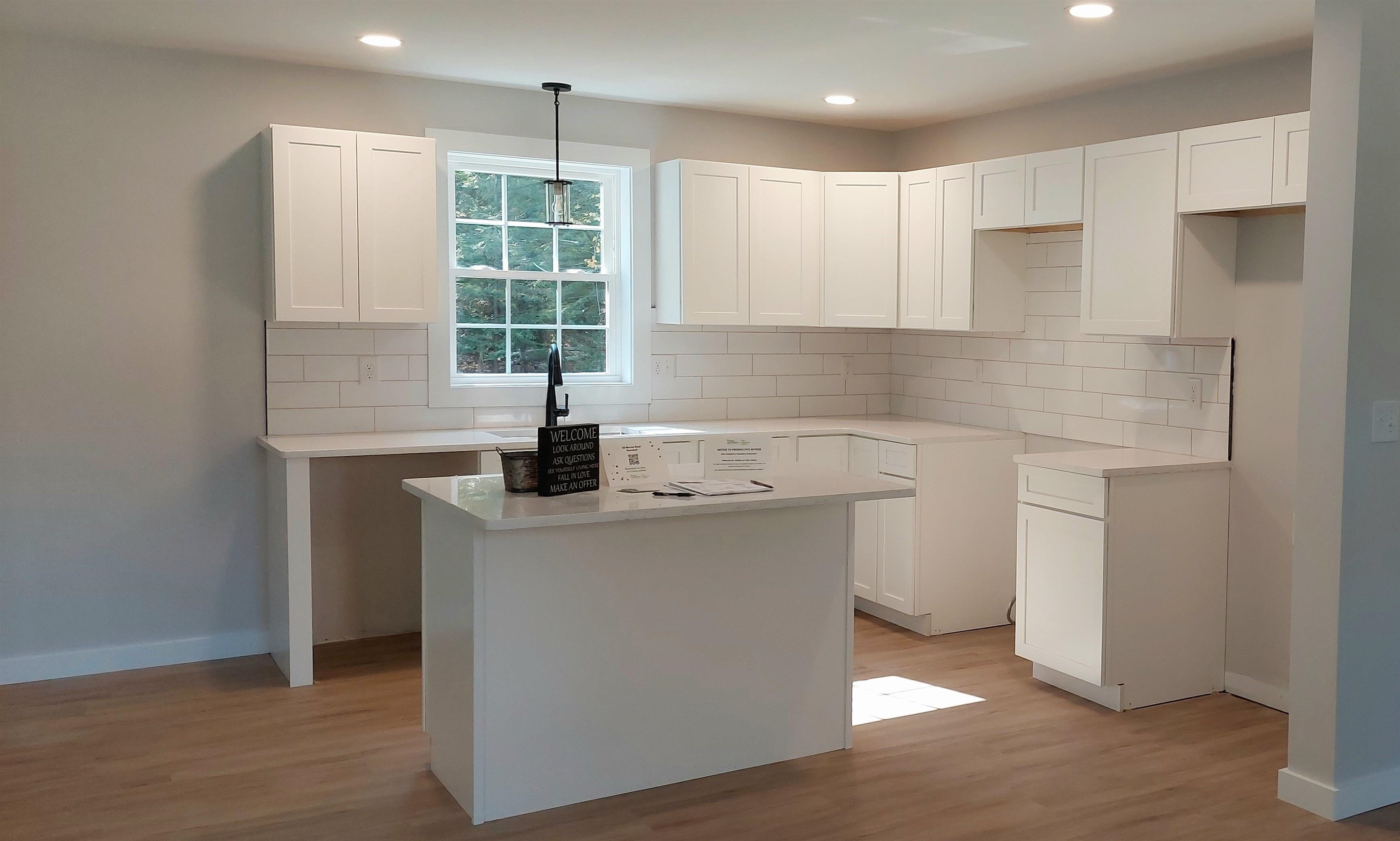 26 Merrick Road Raymond, NH 03077 - Photo 5 of 25