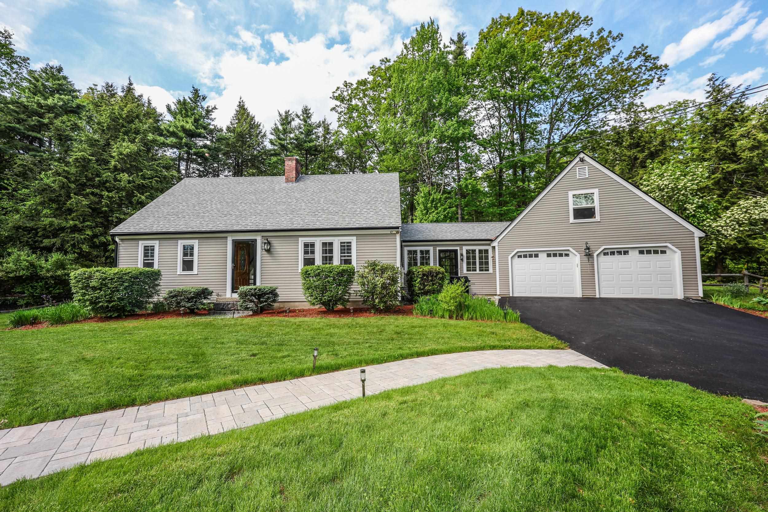 25 Brown Ridge Road Weare, NH 03281 - Photo 1 of 55