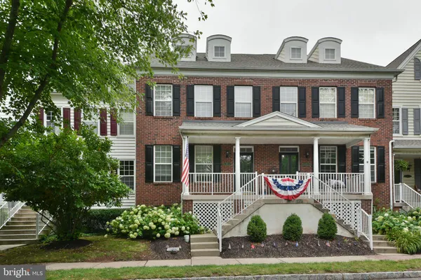 $699,900 | 65 Woodbridge Drive, Doylestown, PA 18901