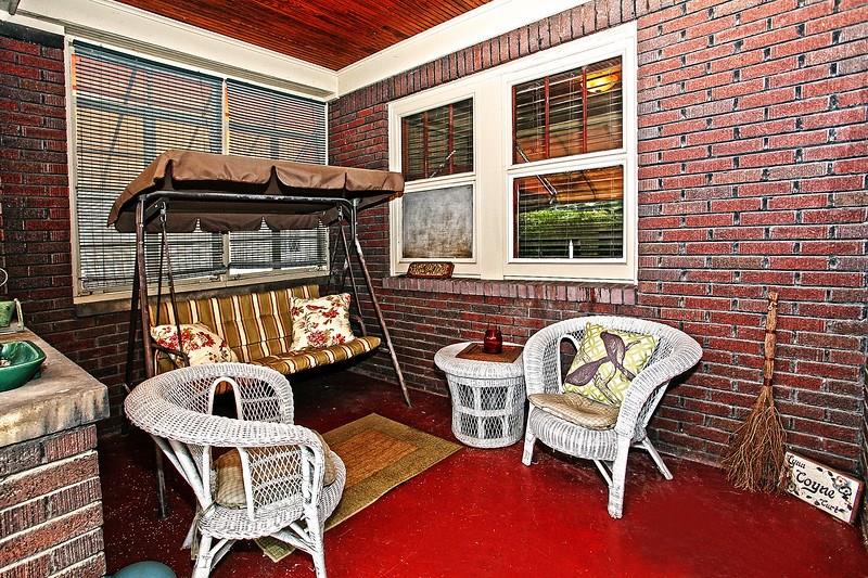 233 Friday Road Pittsburgh, PA 15209 - Photo 2 of 21 front porch