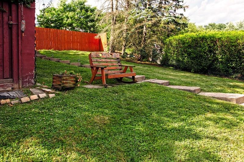 233 Friday Road Pittsburgh, PA 15209 - Photo 19 of 21 back yard